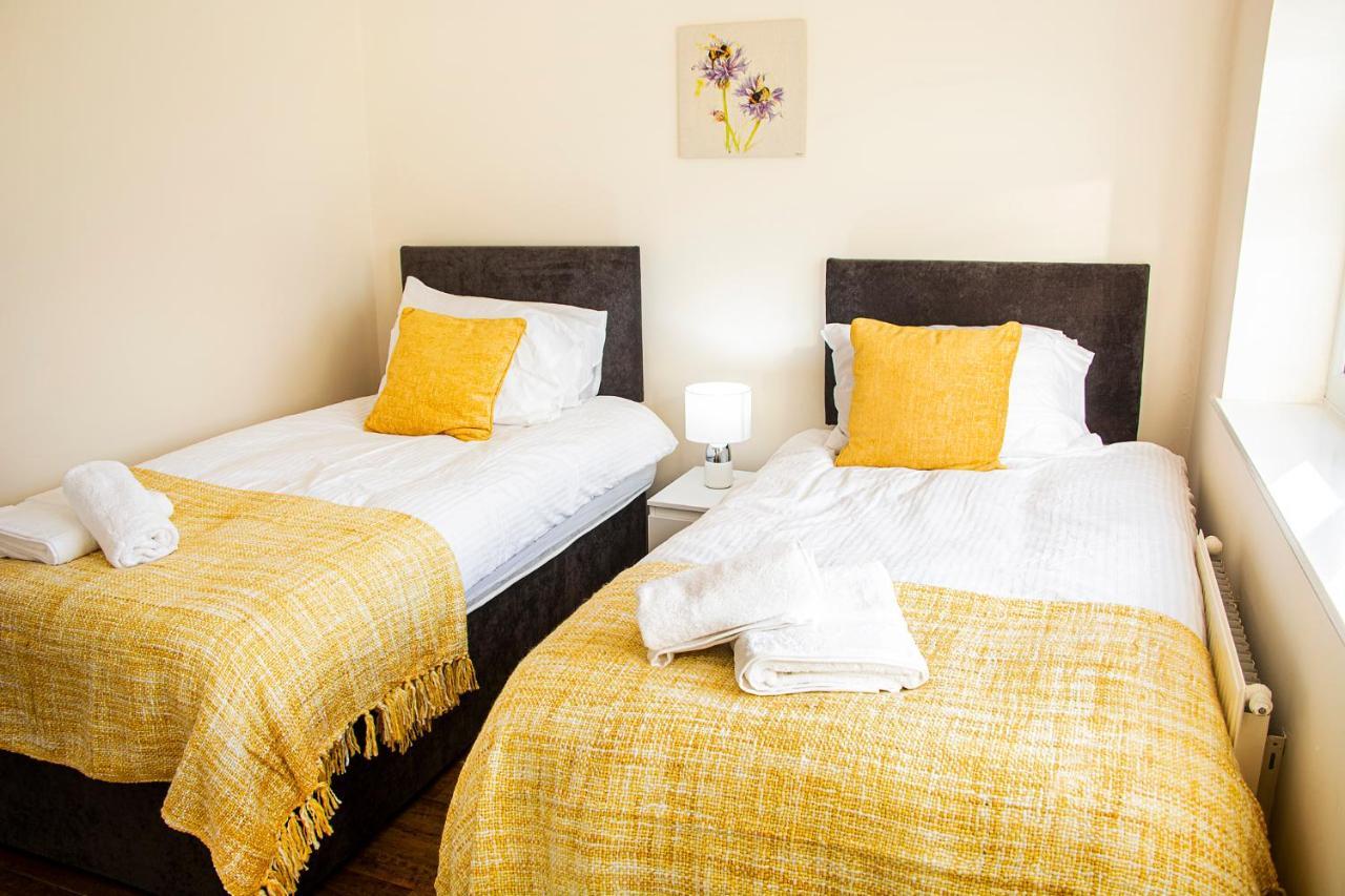 Cosy 3-Bed Home Close To City Centre Манчестер Экстерьер фото