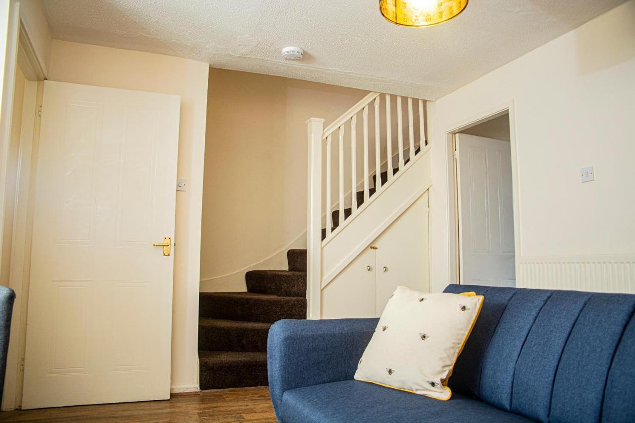 Cosy 3-Bed Home Close To City Centre Манчестер Экстерьер фото