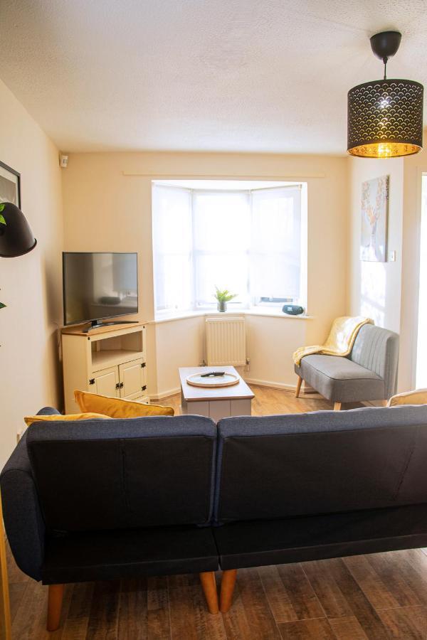 Cosy 3-Bed Home Close To City Centre Манчестер Экстерьер фото