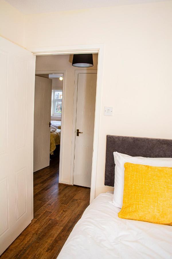 Cosy 3-Bed Home Close To City Centre Манчестер Экстерьер фото