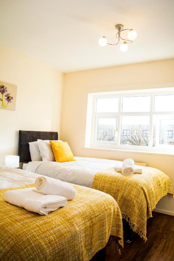 Cosy 3-Bed Home Close To City Centre Манчестер Экстерьер фото